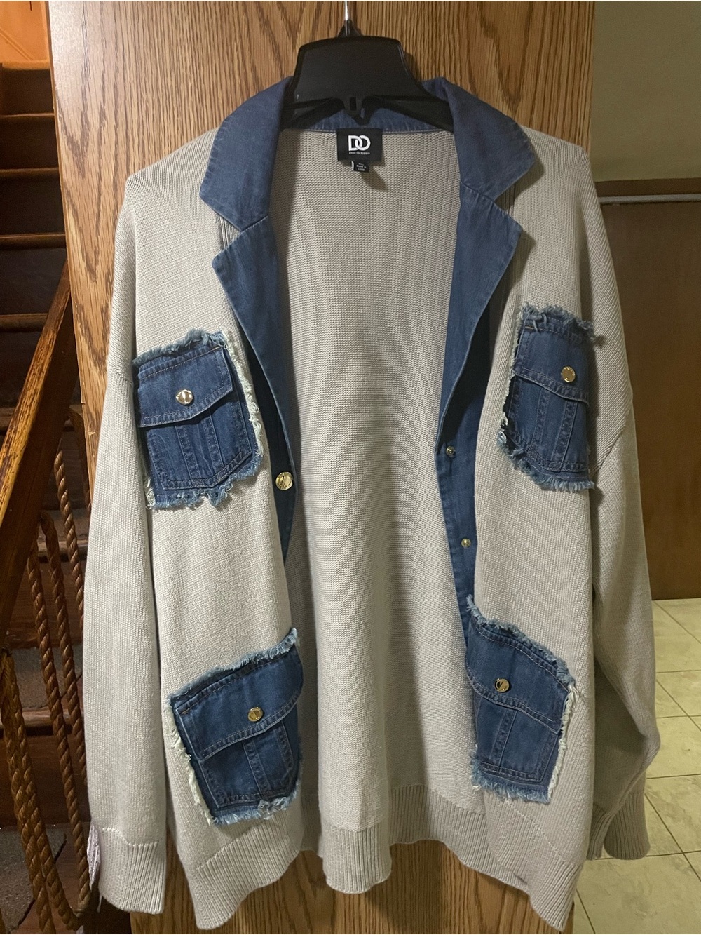 Denim-Trim Cream Knit Jacket with Blue Pocket Accents